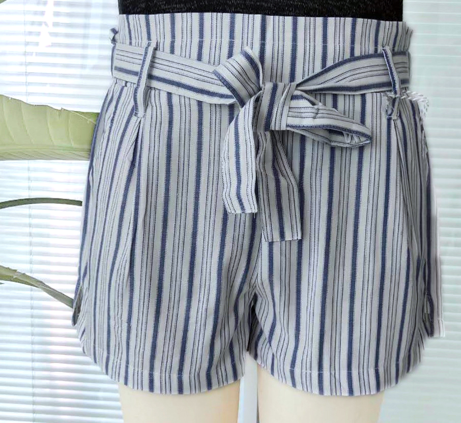 ladies' shorts 38.jpg